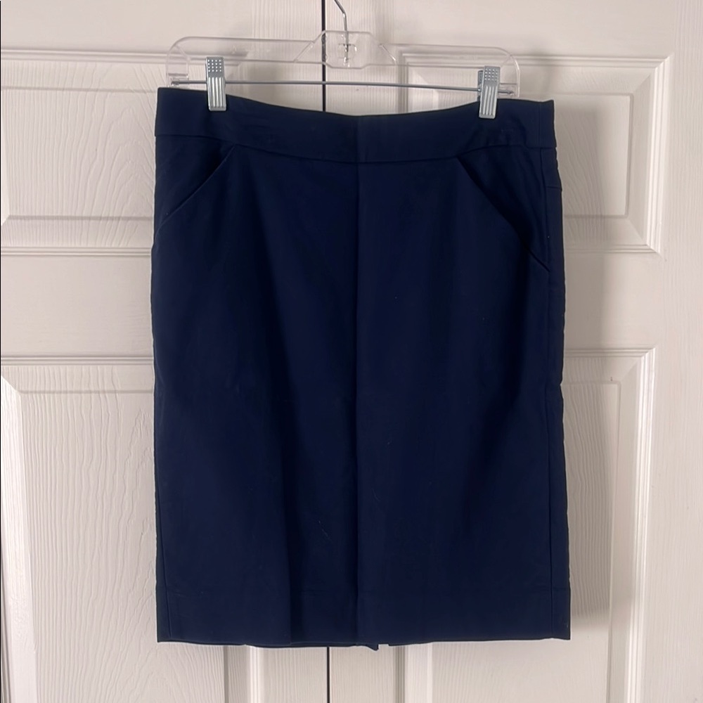 Elegant Navy Blue Women's Pencil Skirt with pockets